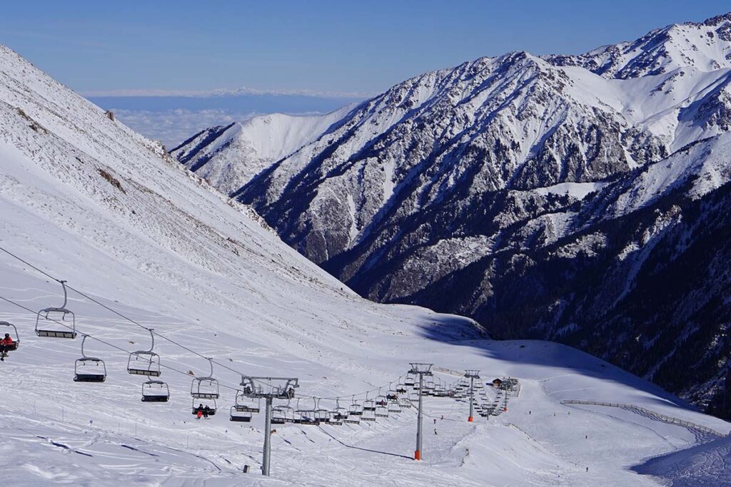 ski lift in a ski resort in vail co